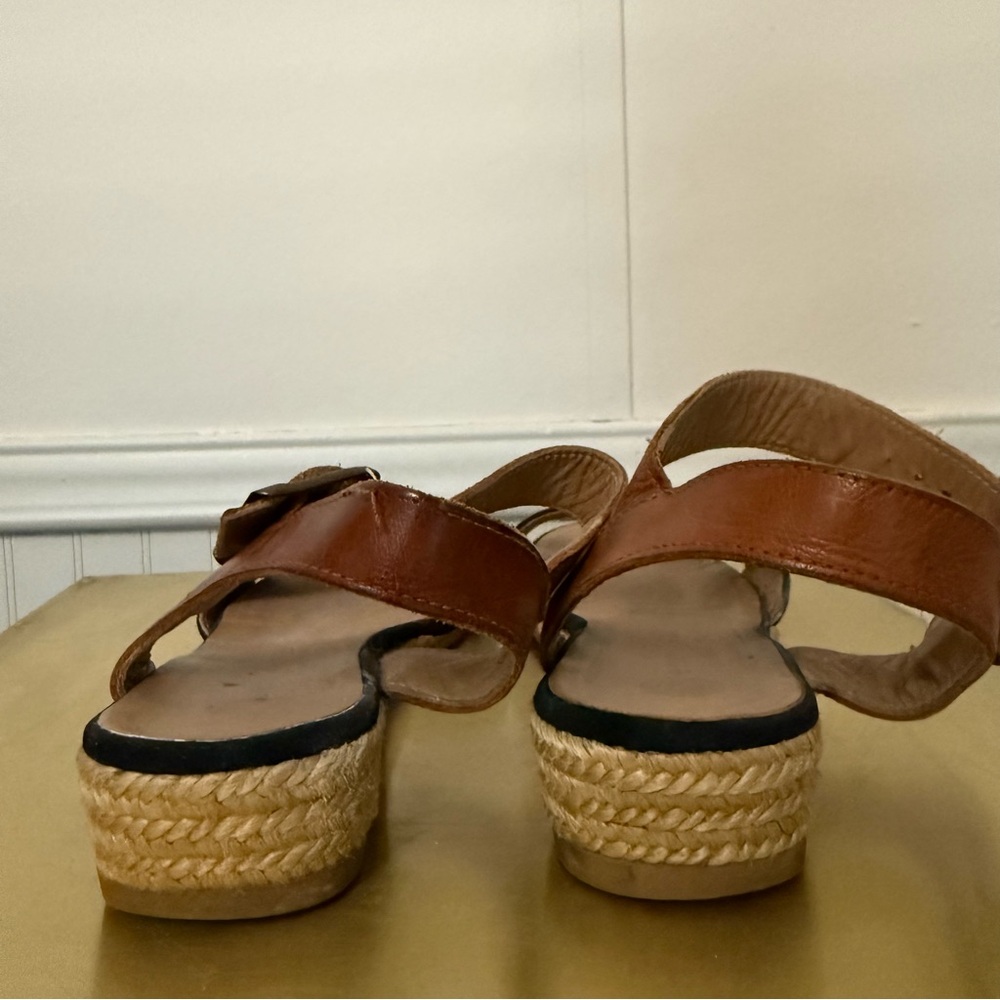 Eric Michael Women's Amanda Wedge Sandals - Picture 5 of 6
